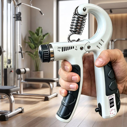 homme utilise Grip musculation 210kg