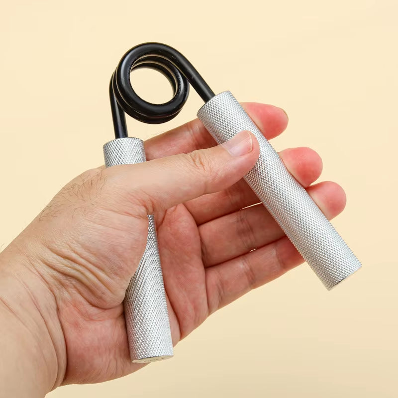homme utilise pince musculation antiderapante