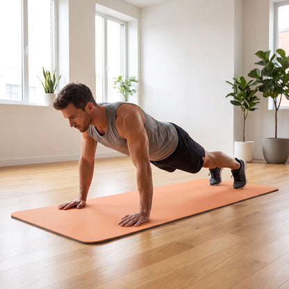 homme utilise son Tapis sport  orange en appartement